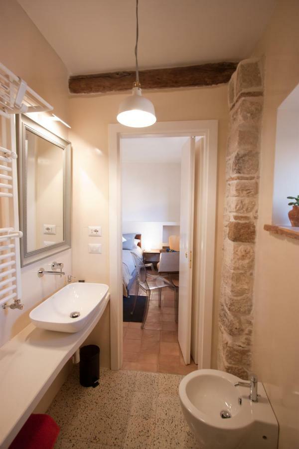 Lelive Bed And Breakfast Sermoneta Dış mekan fotoğraf