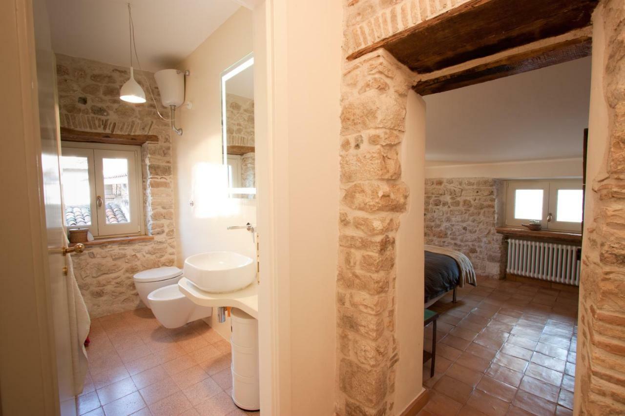 Lelive Bed And Breakfast Sermoneta Dış mekan fotoğraf